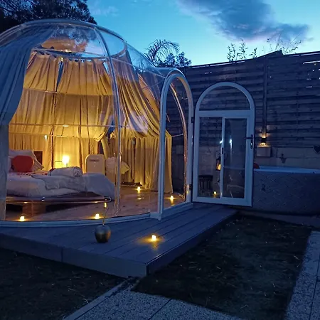 Bulle Insolite Avec Jacuzzi Prive - Nature & Romantisme A Fréjus