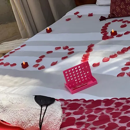 Bulle Insolite Avec Jacuzzi Prive - Nature & Romantisme A * Fréjus